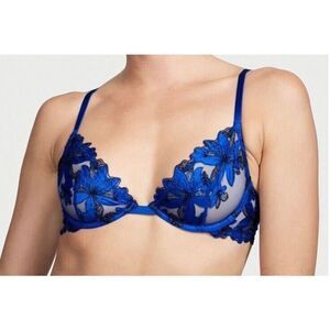 Victoria Secret very sexy unlined floral embroidered Demi bra, size 38, DD
